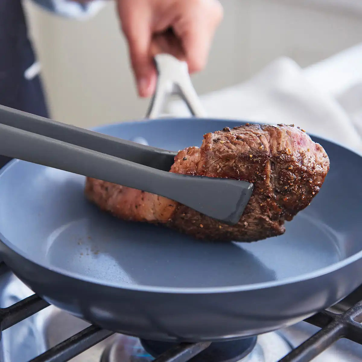 Platinum Silicone Tongs | Gray