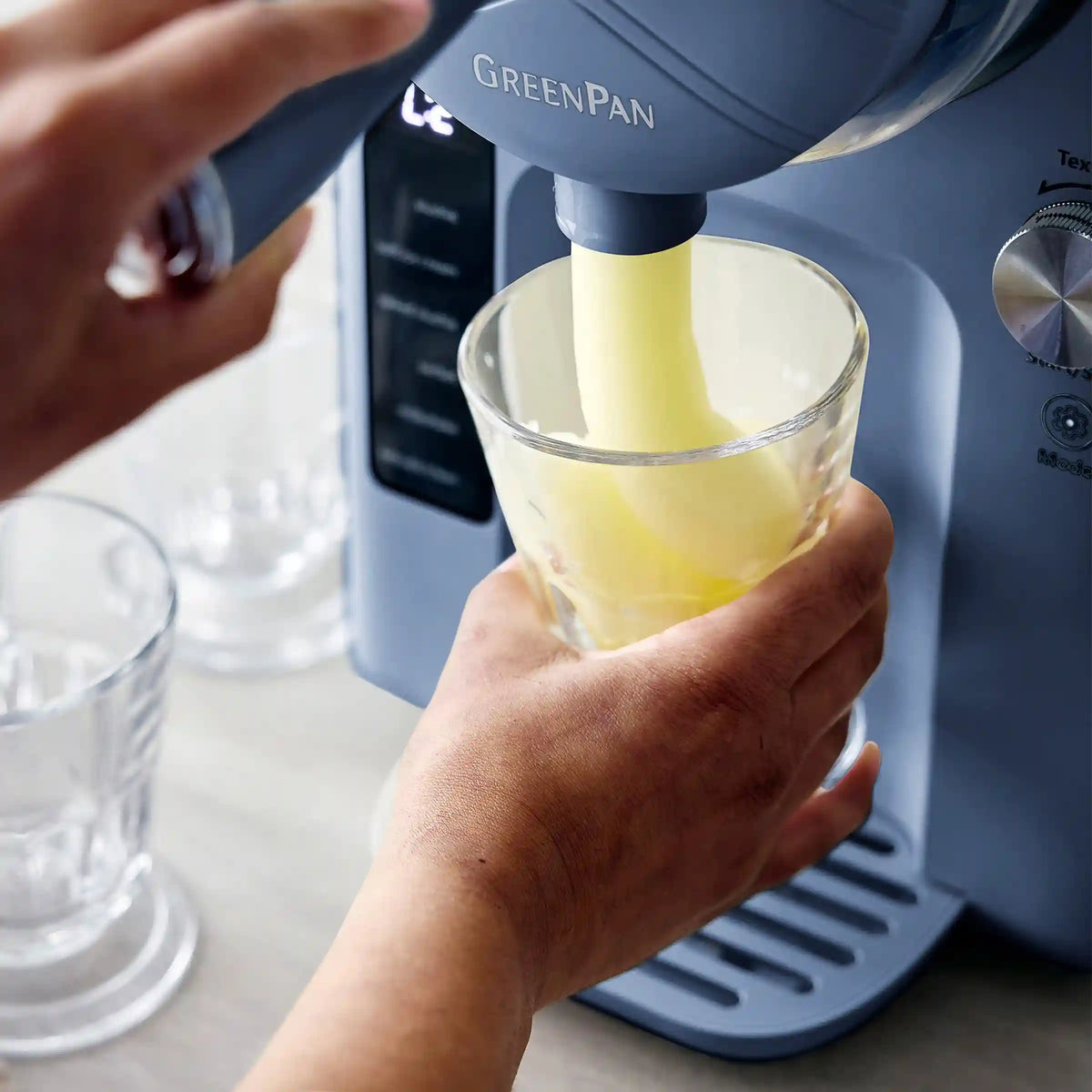 Frost Classic 15-in-1 Ice Cream & Frozen Drink Maker | Berry