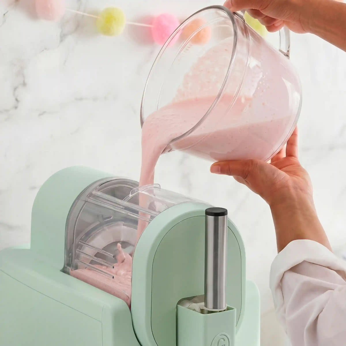 Frost Pro 16-in-1 Ice Cream, Gelato & Frozen Drink Maker | Pistachio