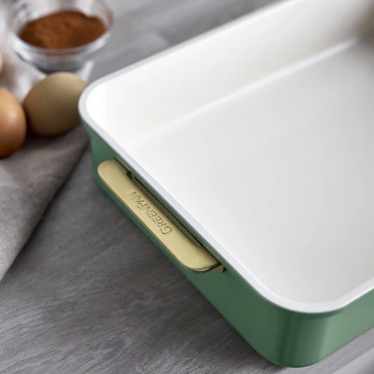 Reserve Bakeware 8-Piece Set | Sage