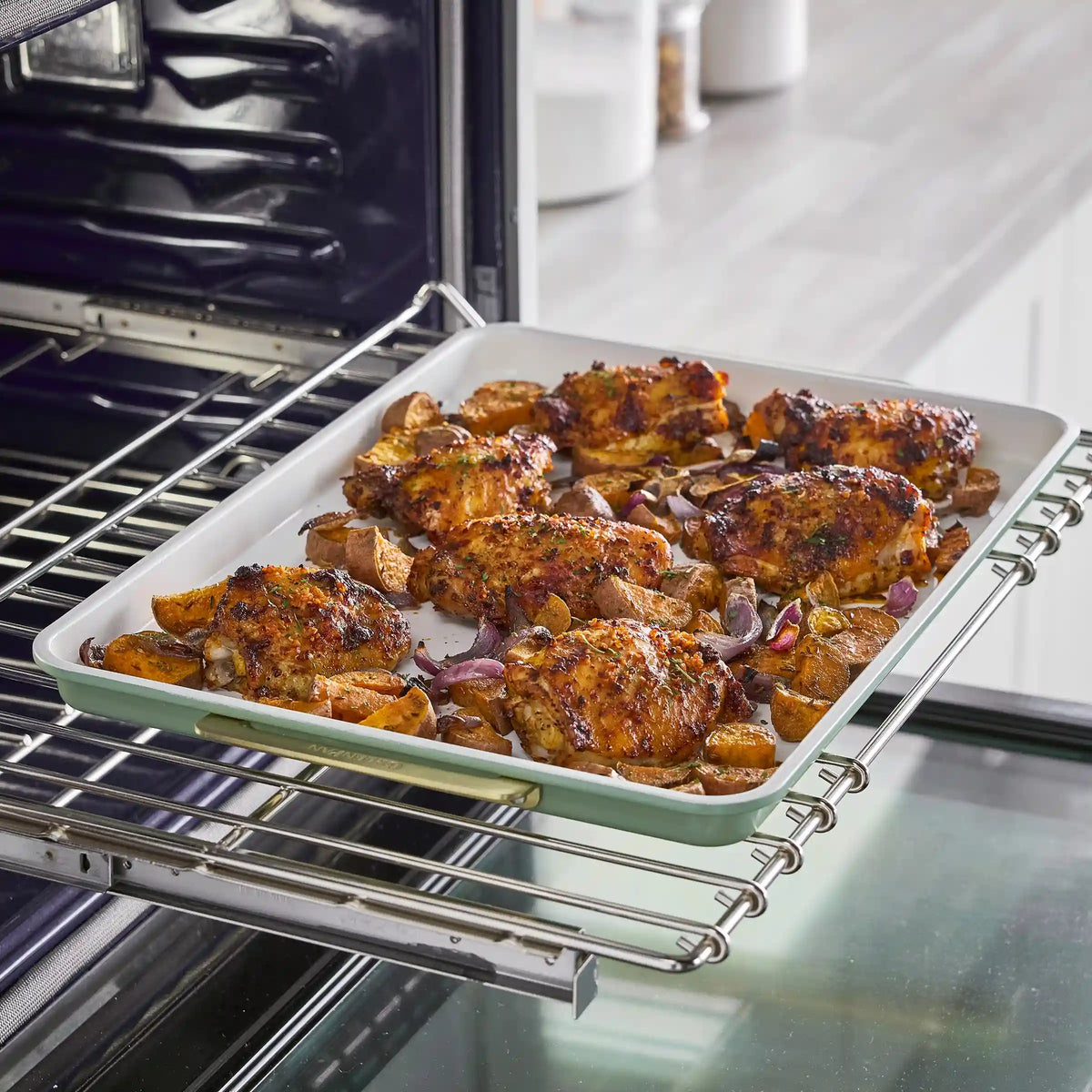 Reserve Bakeware 8-Piece Set | Sage