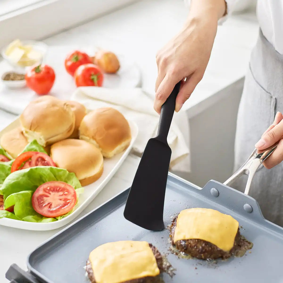 Premiere Silicone Burger Turner | Black