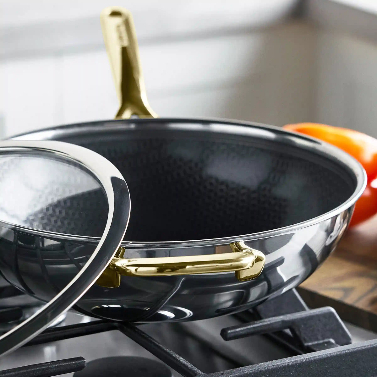 Spectra Gold Thermobond Hybrid Ceramic Nonstick 12" Wok with Lid