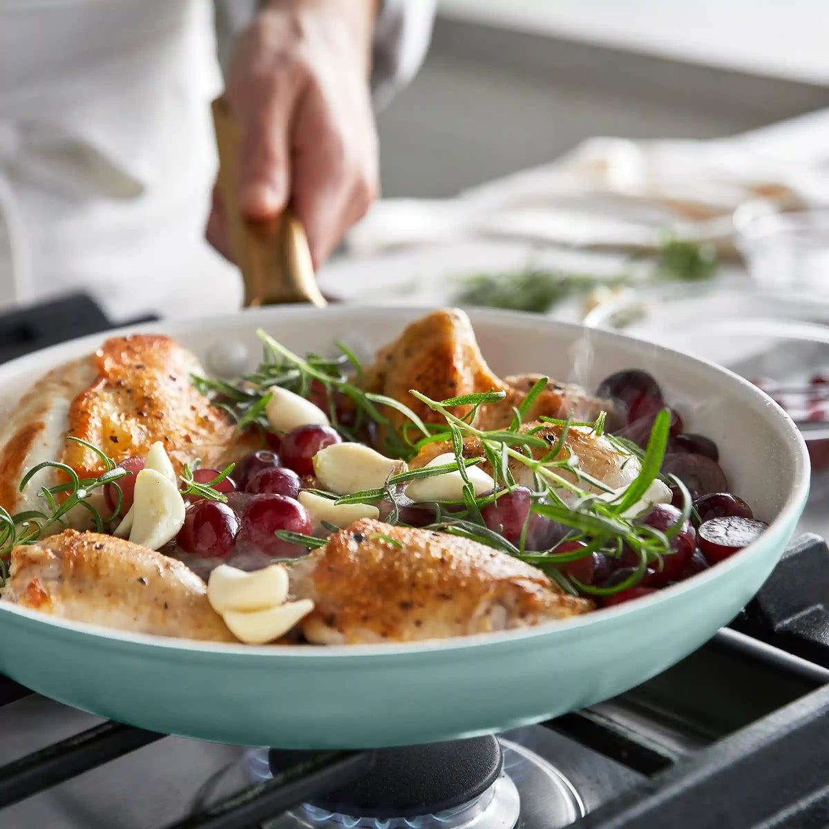 Reserve Pro Ceramic Nonstick 10" and 12" Frypan Set | Seaside