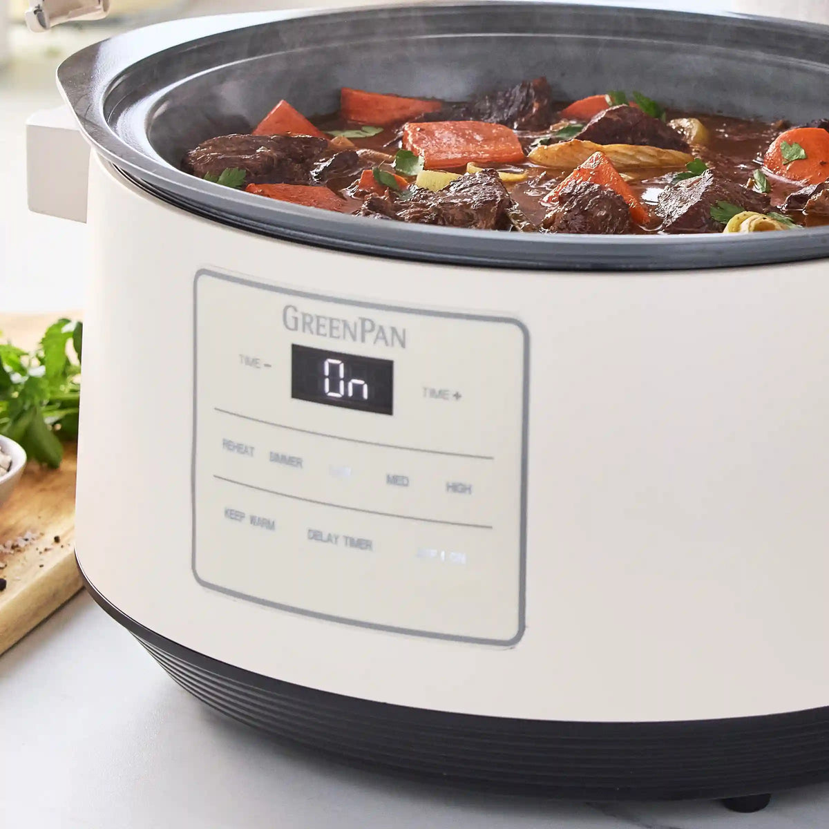 8-Quart Locking Lid Slow Cooker | Cloud Cream