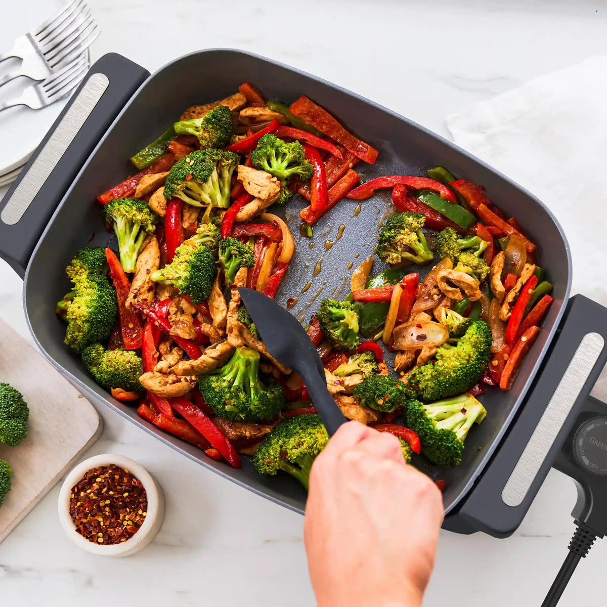 7-Quart Advanced Skillet | Graphite