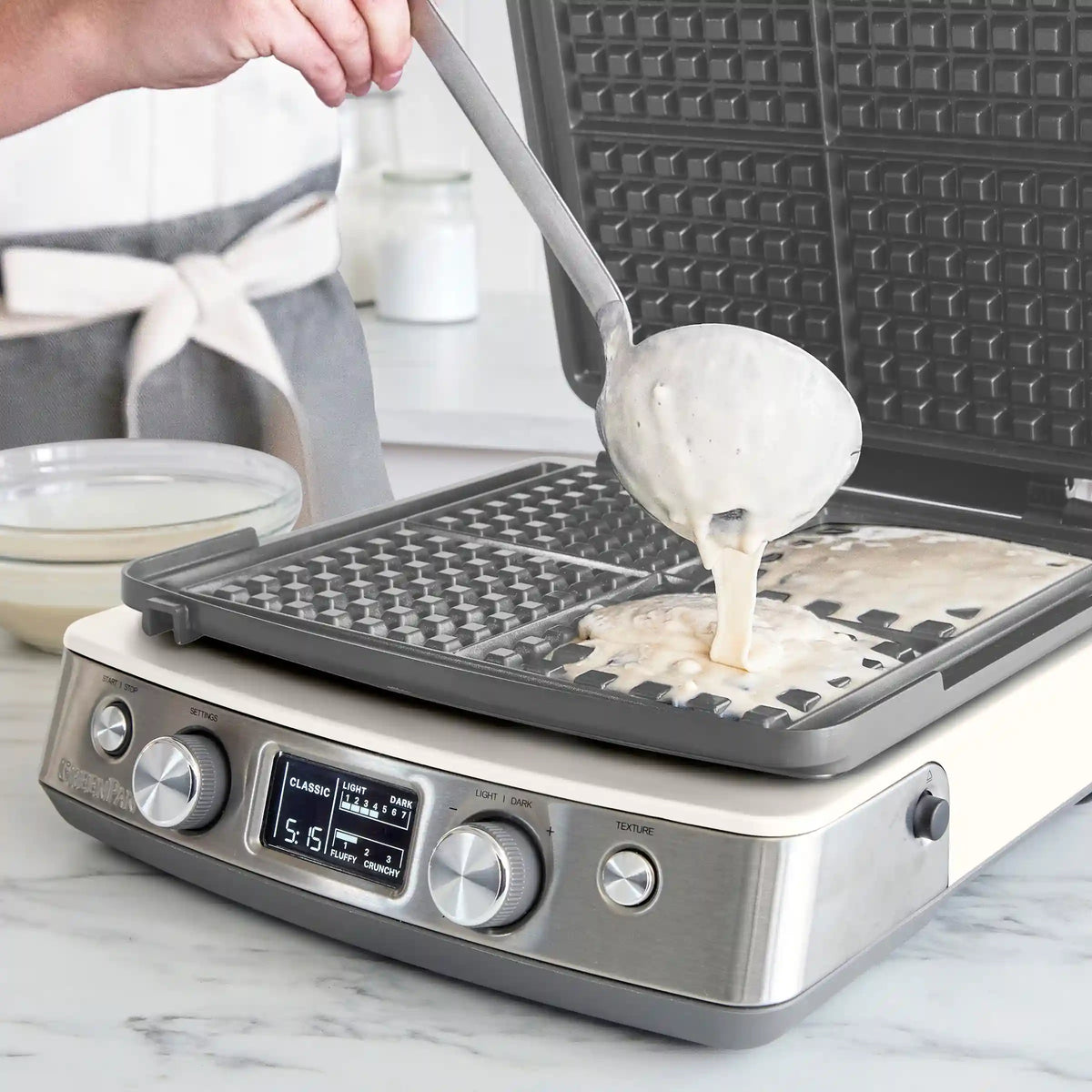Elite Ceramic Nonstick 4-Square Waffle Maker | Cloud Cream