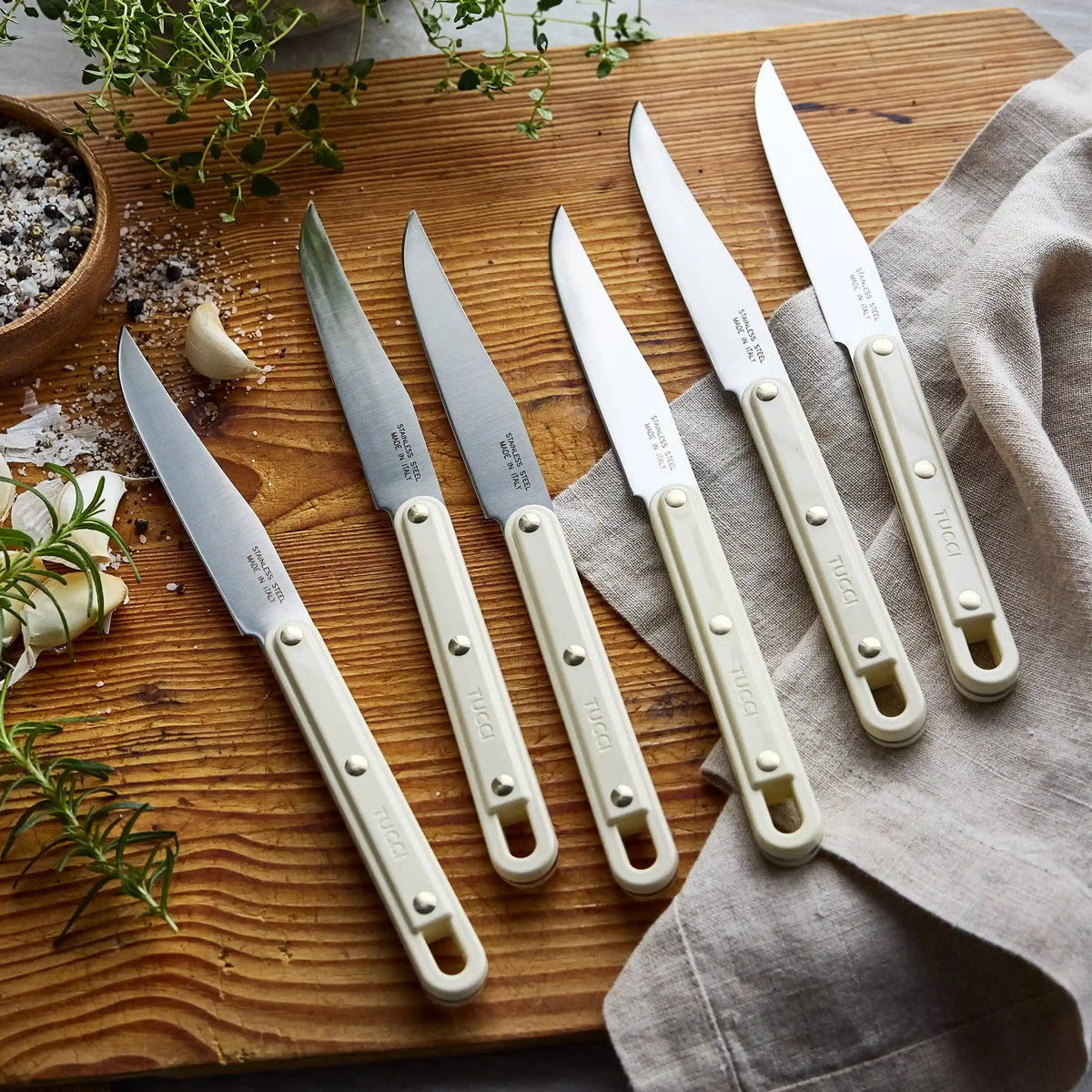 Stanley Tucci™ 6-Piece Steak Knife Set with Wood Tray | Carrara White