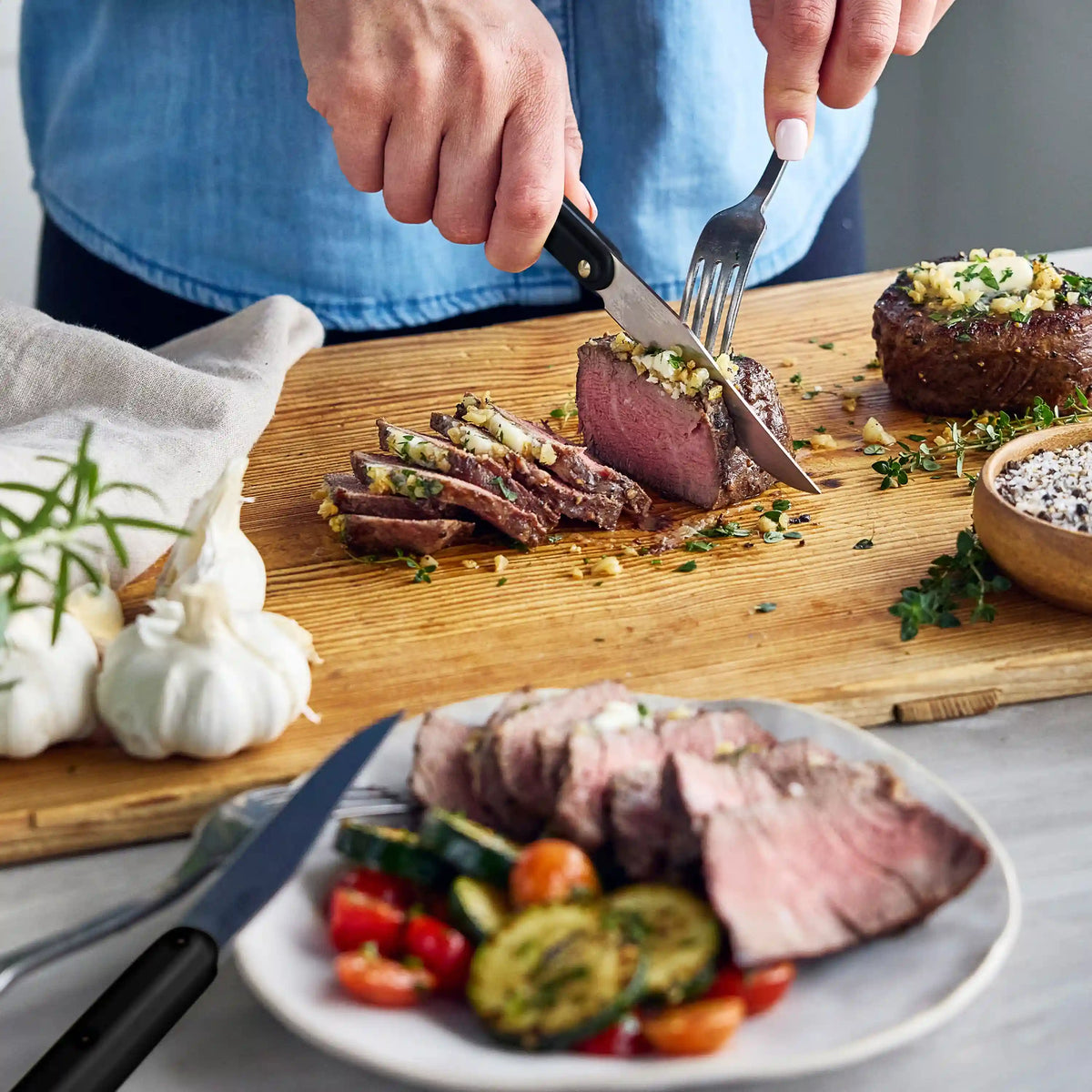 Stanley Tucci™ 6-Piece Steak Knife Set with Wood Tray | Milano Black