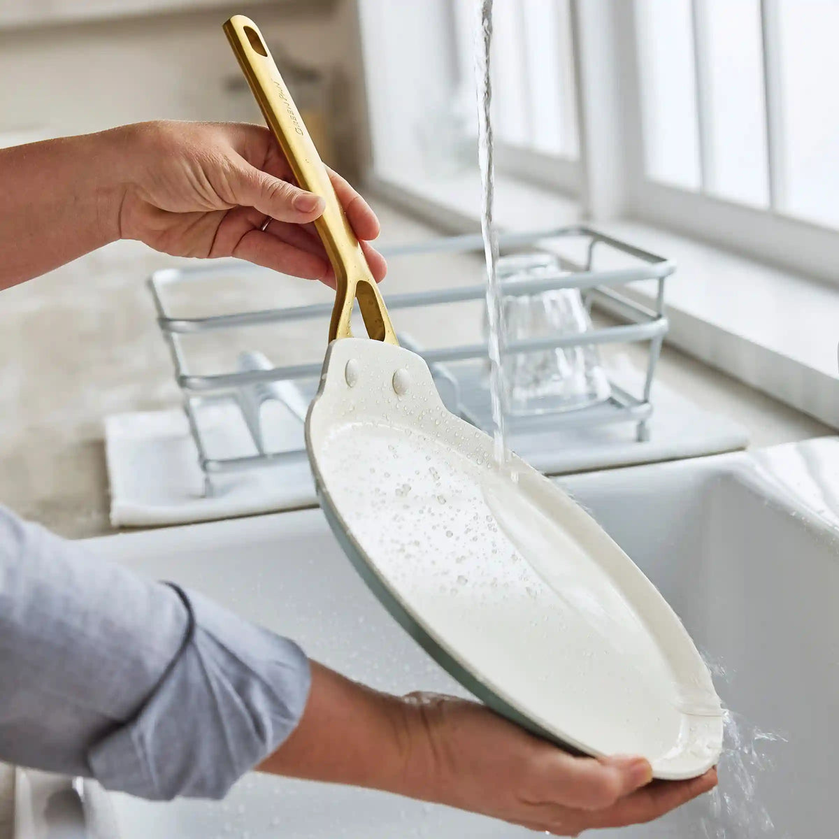 Reserve Pro Ceramic Nonstick 10" Crepe Pan | Moss