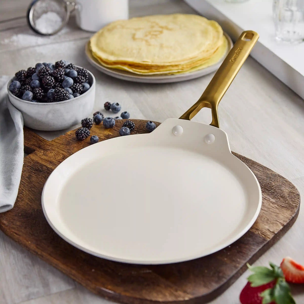 Reserve Pro Ceramic Nonstick 10" Crepe Pan | Glacier