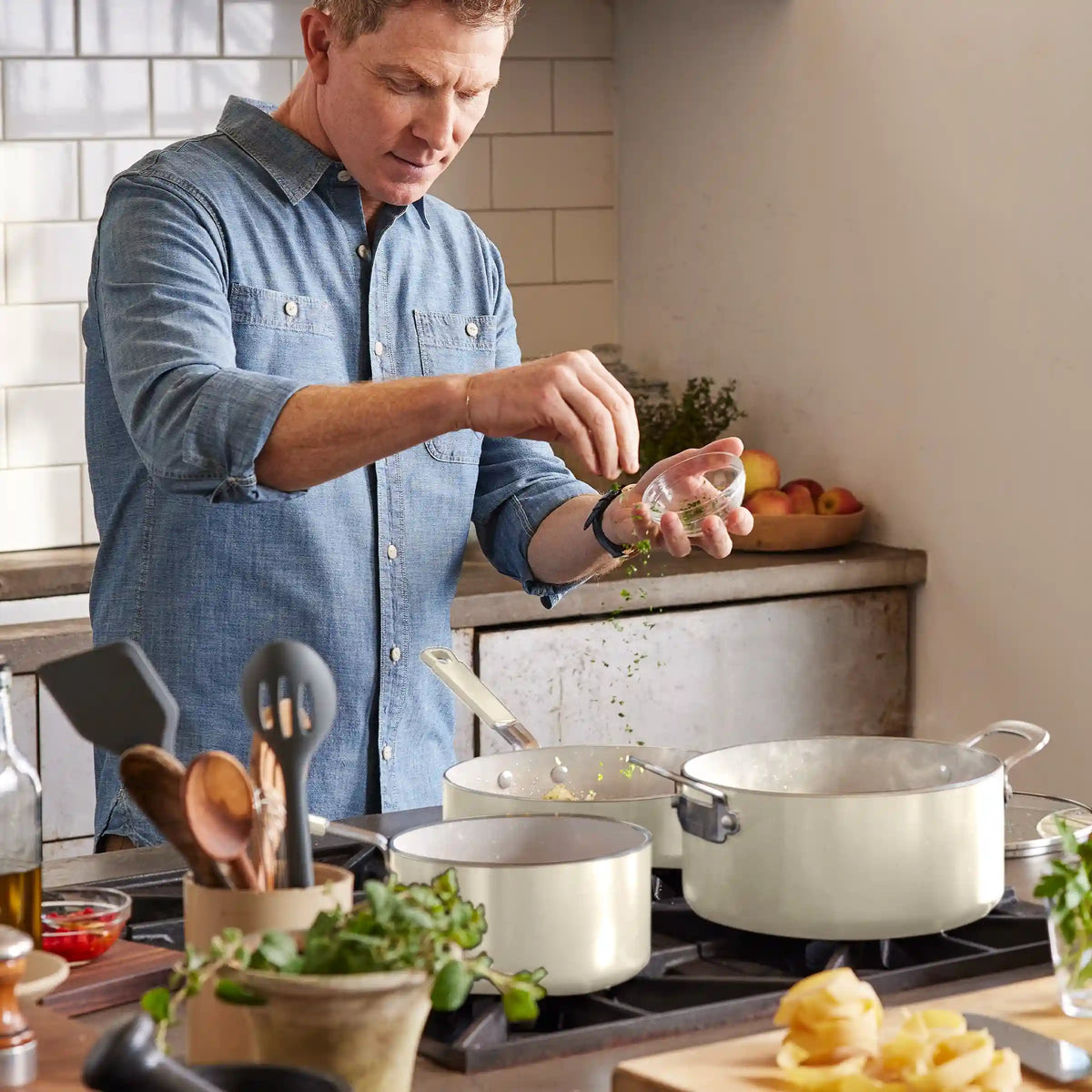 Bobby Flay by GreenPan Professional Ceramic Nonstick 10-Piece Cookware Set | Cream