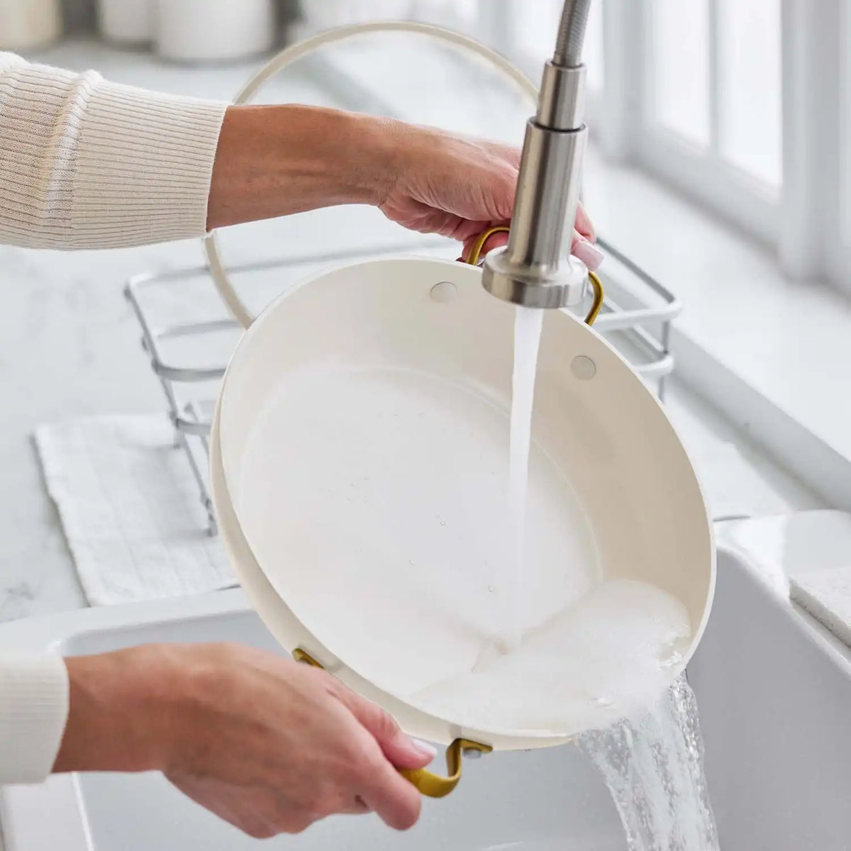 Reserve Pro Ceramic Nonstick 3.75-Quart Everyday Pan with Lid | Cream