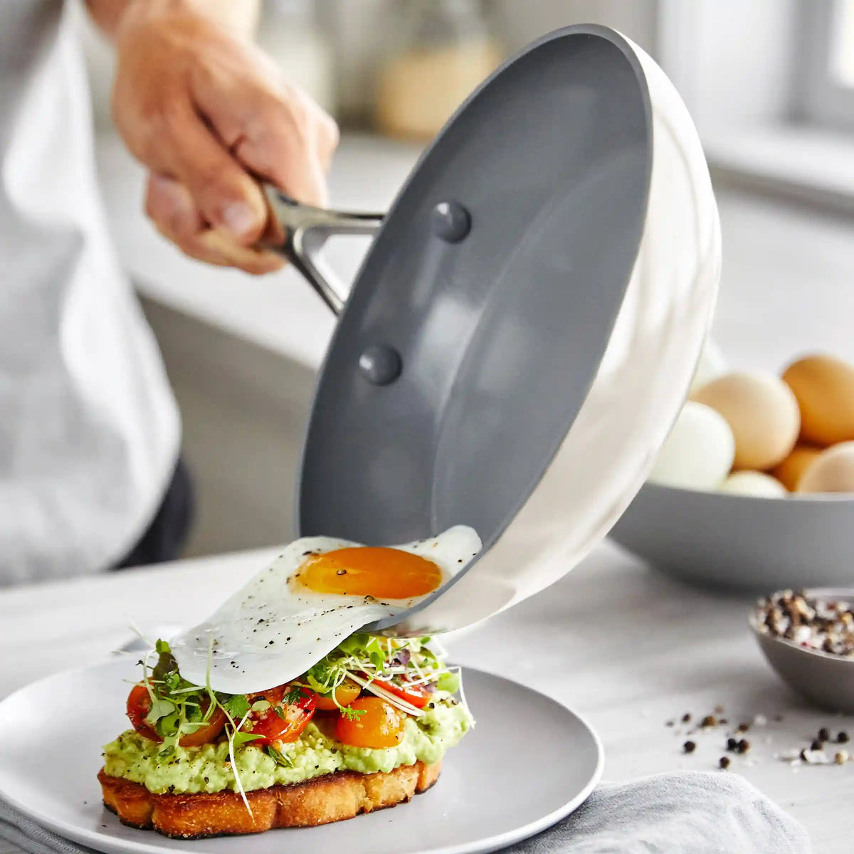 Valencia Pro Ceramic Nonstick 19-Piece Cookware Set | Cream